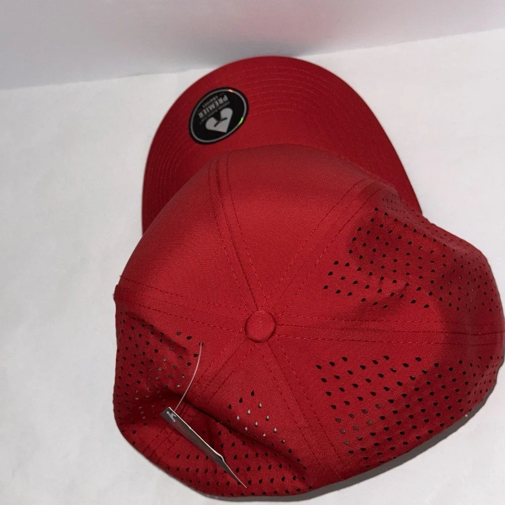 CARNIVAL CRUISE PLAYERS CLUB CASINO Red Hat‎ Exclusive Premier Merch